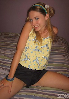 Sexy cute 18 teen girl